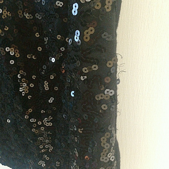 Black sequin top - Picture 2 of 3